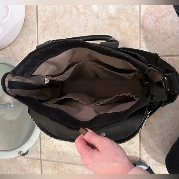 Skip Hop Chelsea Diaper Satchel Black - Picture 7 of 8